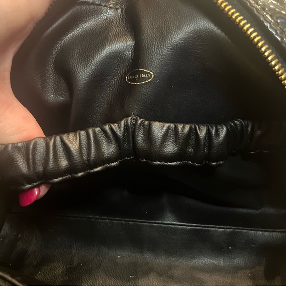 ❌SOLD!❌ CHANEL *As Is* Timeless Black Patent Leather Toiletries Case ULTRA RARE - Picture 5 of 17